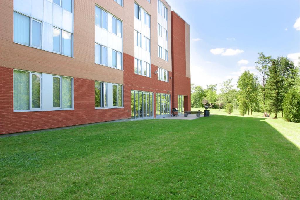 Residence&Conference Centre - Brampton Extérieur photo