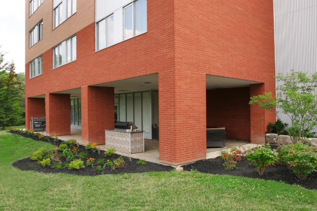 Residence&Conference Centre - Brampton Extérieur photo